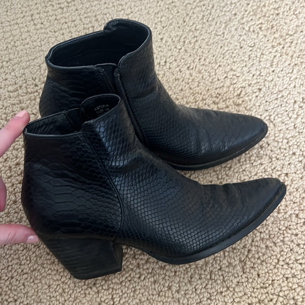 Black booties - Picture 3 of 4